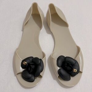 Camellia Jelly Nude Open Toes Flats Sandals Beach Shoes